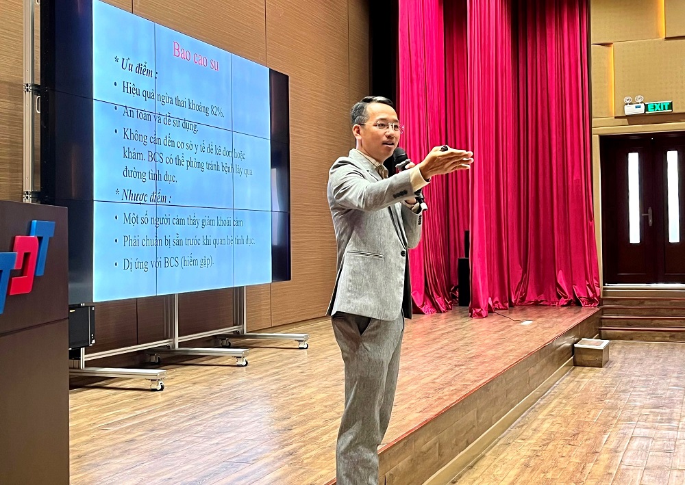 Guest speaker – Mr. Nguyen Quoc Giang, MSc., offered valuable insights in the talk show.