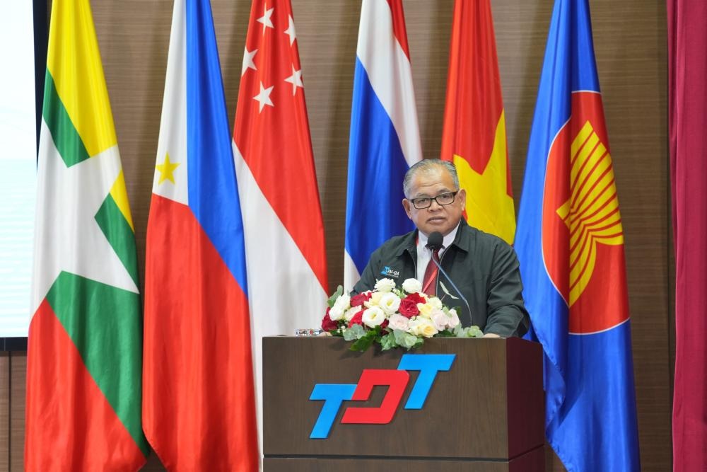 GS.TS. Yahaya Md. Sam – Trưởng đoàn đánh giá phát biểu trong Lễ khai mạc